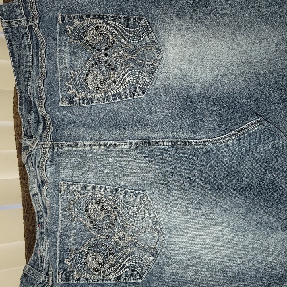Jeans - Picture 3 of 5